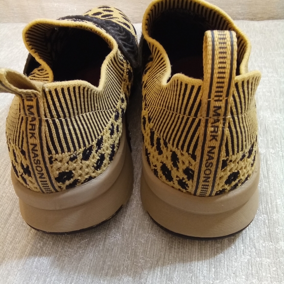 Mark Nason Abbe Cheetah SIZE 7.5 GREAT CONDITION. - Picture 6 of 8